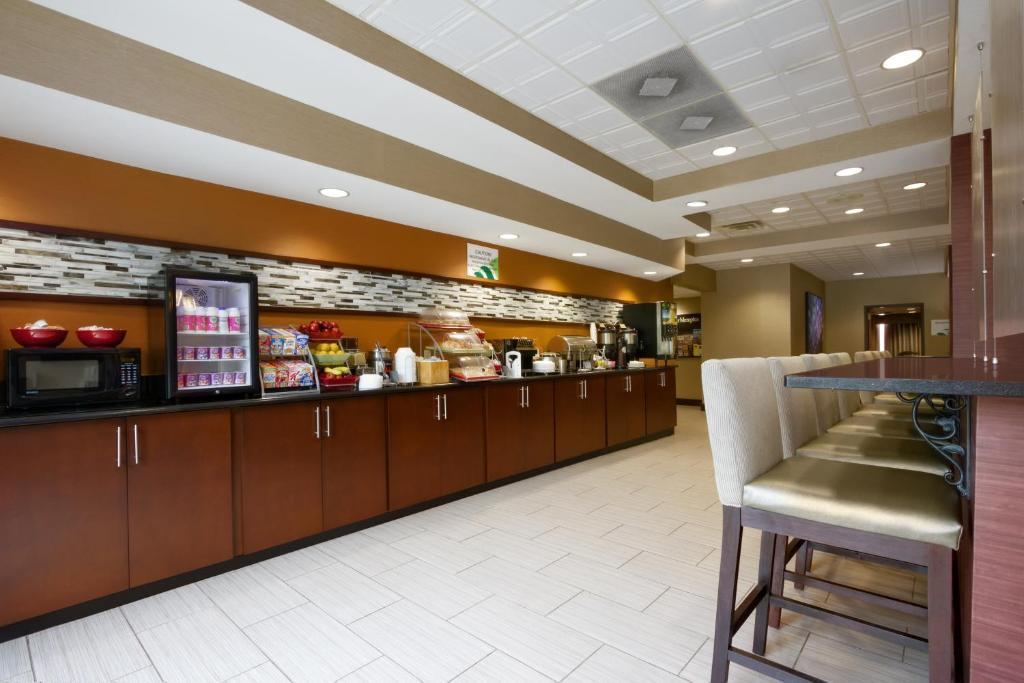 Country Inn & Suites By Radisson, Wolfchase-Memphis, Tn Экстерьер фото